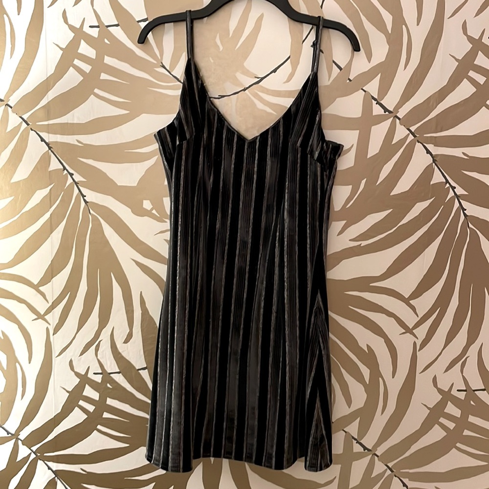 NWT Azoe velvet Lena New Years Eve dress deep green and silver